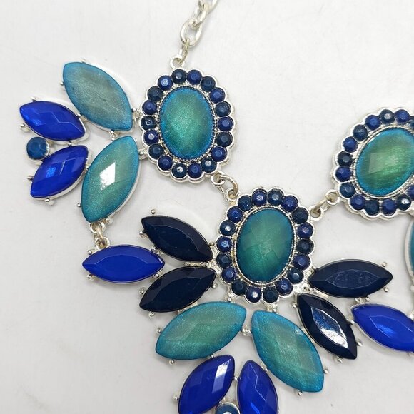 Blue Green Acrylic Statement Flower Necklace With Silver Chain Lobster Clasp - Picture 6 of 8